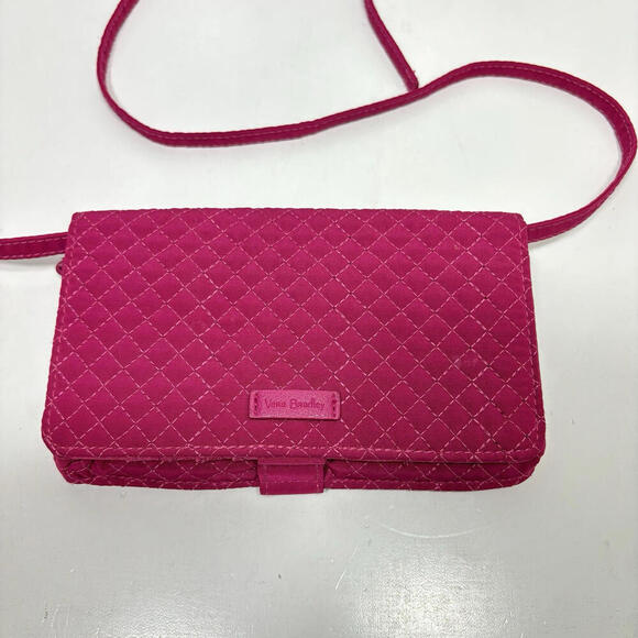 Vera Bradley Pink Quilted RFID Blocking Crossbody Wallet - Good Condition! - Picture 2 of 7
